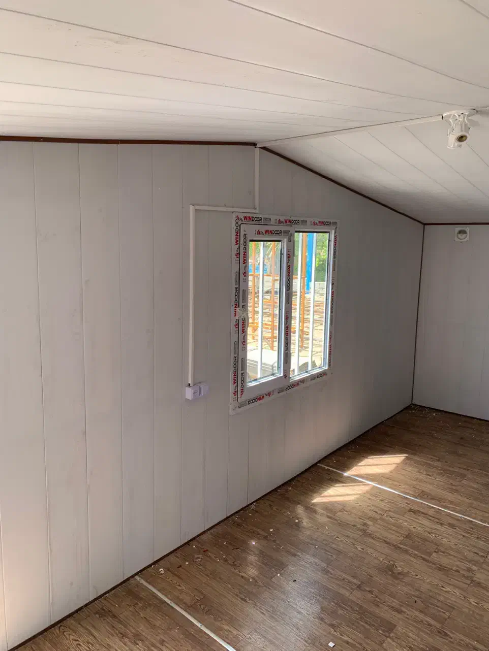 یزدان کانکس یار|مصالح و تجهیزات ساختمان|رشت, دخانیات|دیوار