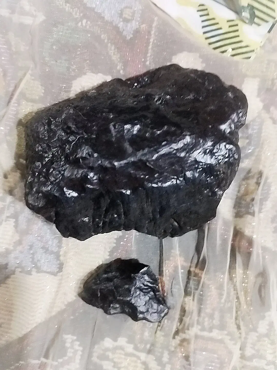 شهاب سنگ و سکه قدیم ۱۰ عدد|جواهرات|پشتکوه (سیستان و بلوچستان), |دیوار