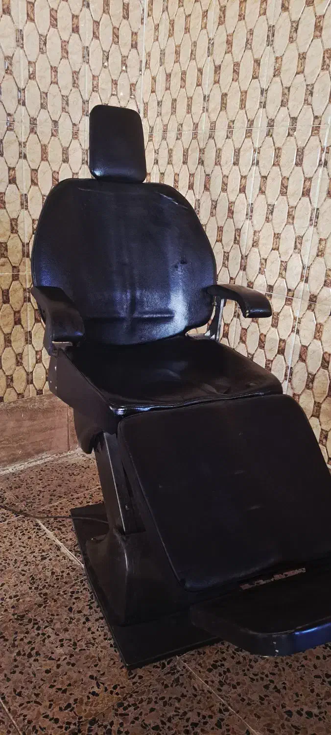 صندلی آرایشگاه برقی تخت شو|آرایشگاه و سالن‌های زیبایی|فولادشهر, مسکن مهر فولادشهر|دیوار