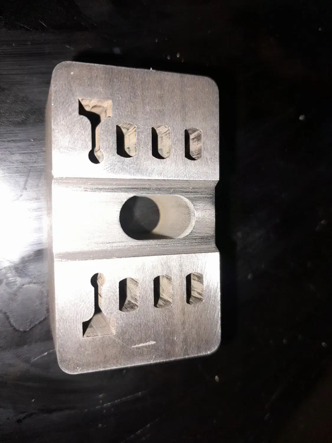 وایرکات سوئیسی. جاده ملارد|خدمات پیشه و مهارت|فردیس, شهرک شهید حسینی|دیوار