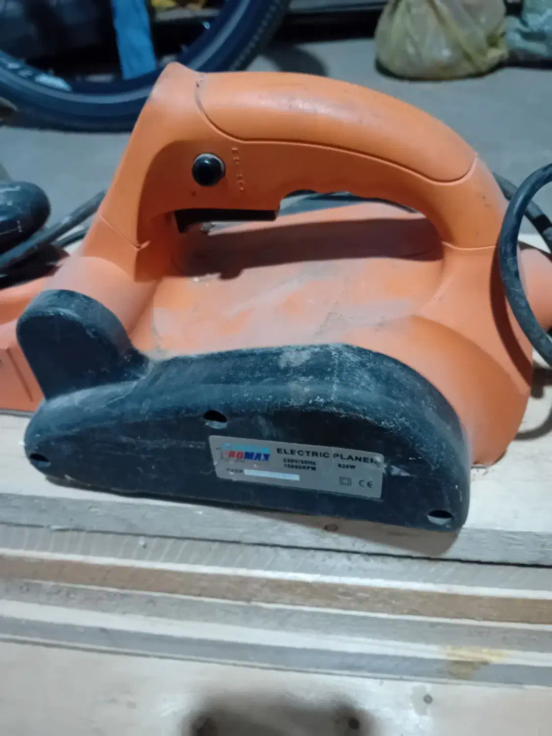 ابزارنجاری|ابزارآلات|جلفا, |دیوار