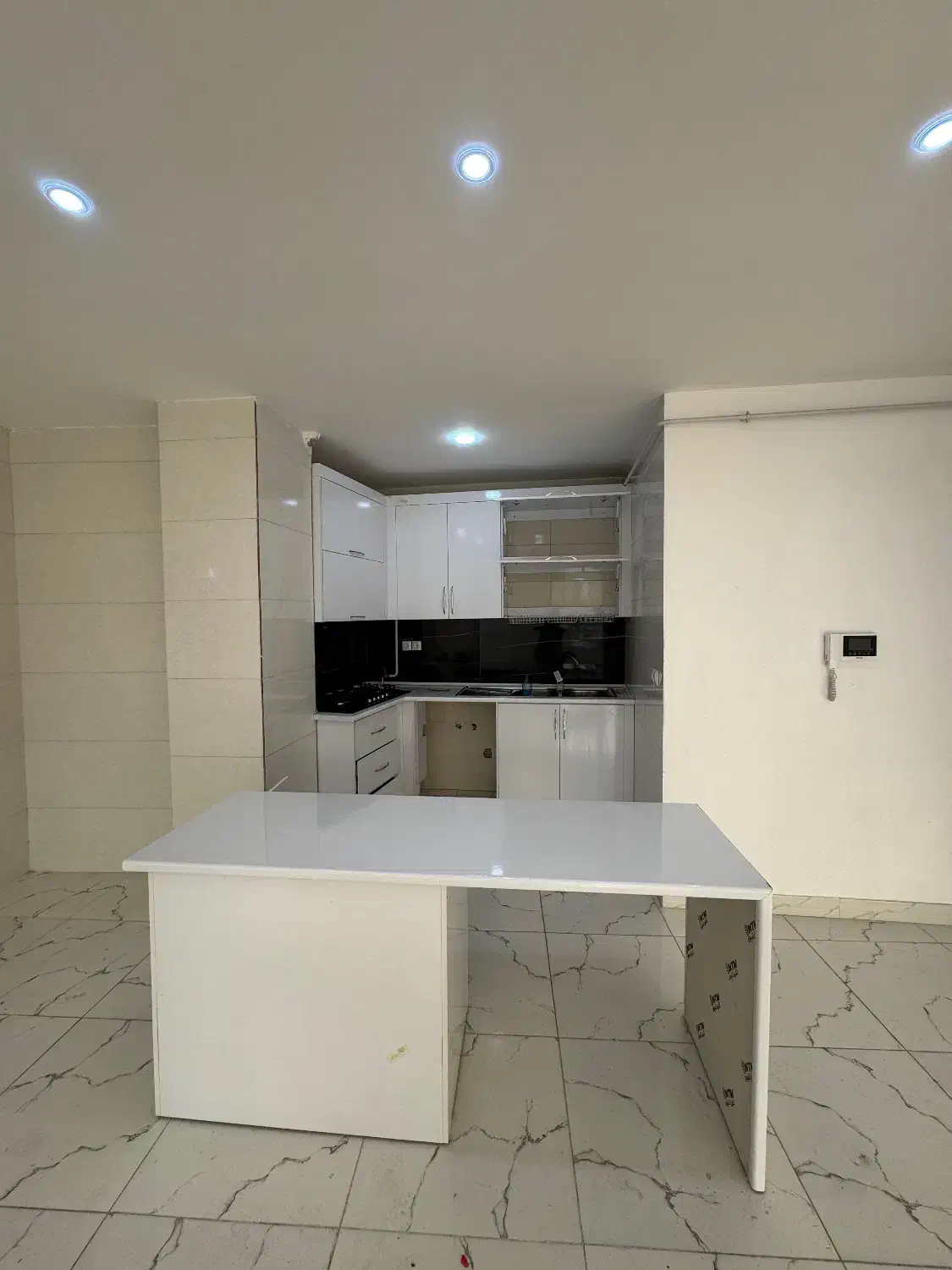 آپارتمان ۱۰۳ متری ملاصدرا طبقه سوم|اجارهٔ آپارتمان|لنگرود, |دیوار