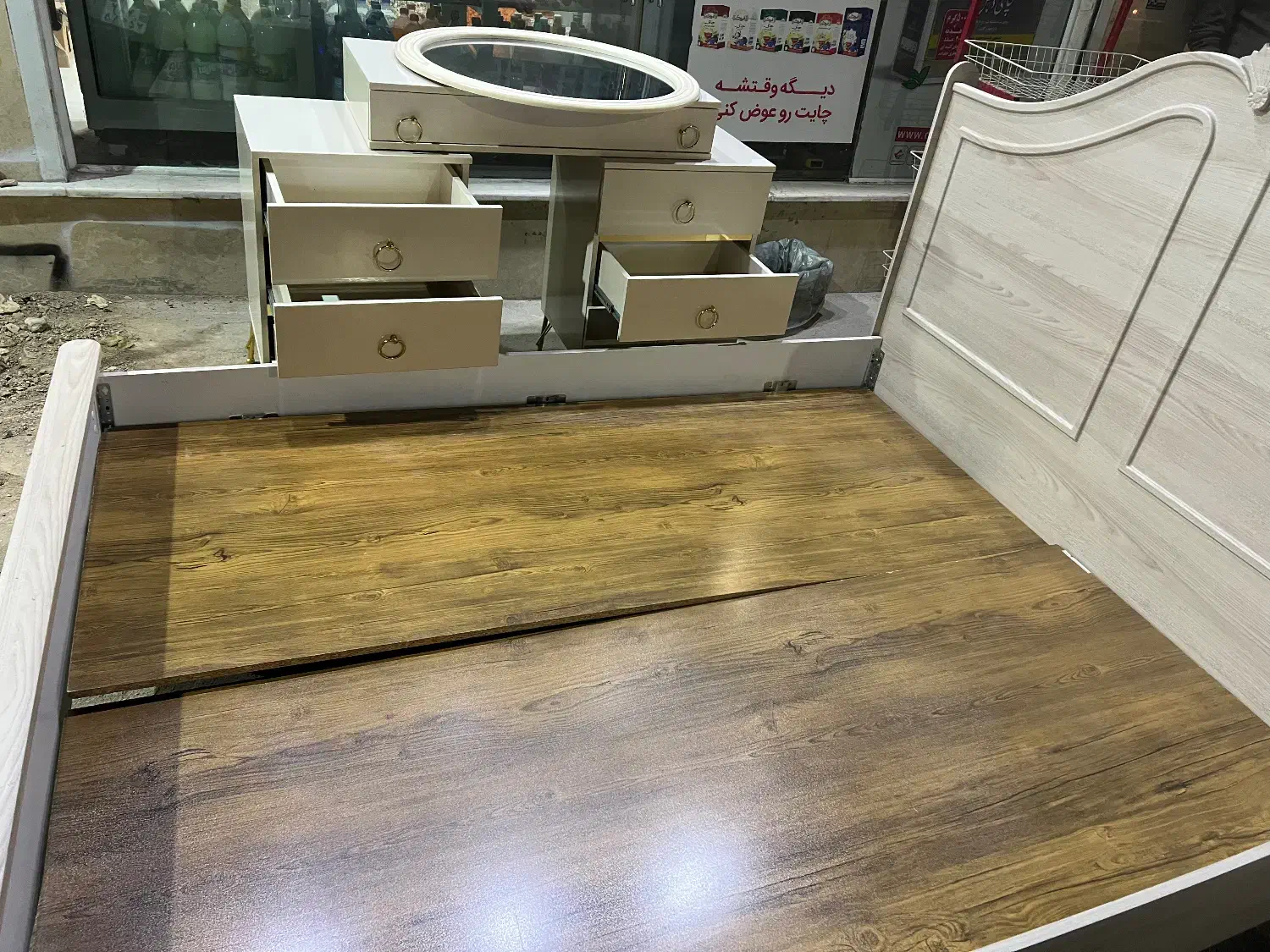 تخت۲نفره  و دراور در حد نو دوماه کار|تخت و سرویس خواب|بجنورد, |دیوار