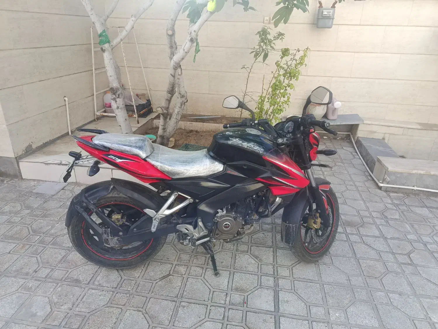 ns200|موتورسیکلت|ساوه, |دیوار