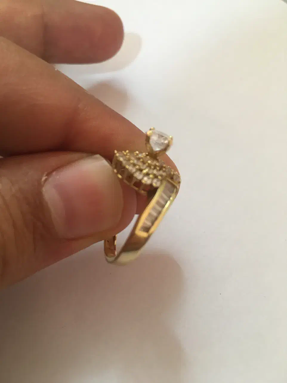 انگشتر نگین تک تاش|جواهرات|صدرا-فارس, فاز ۱|دیوار