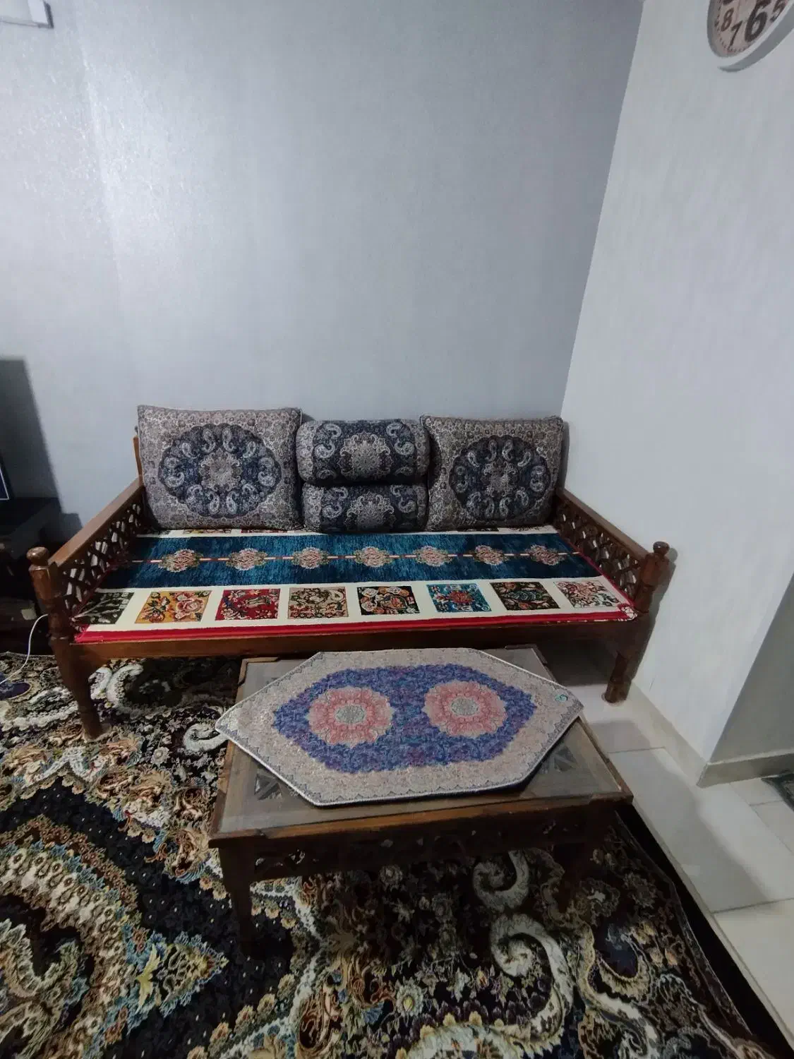 تخت سنتی|مبلمان خانگی و میز عسلی|قزوین, |دیوار