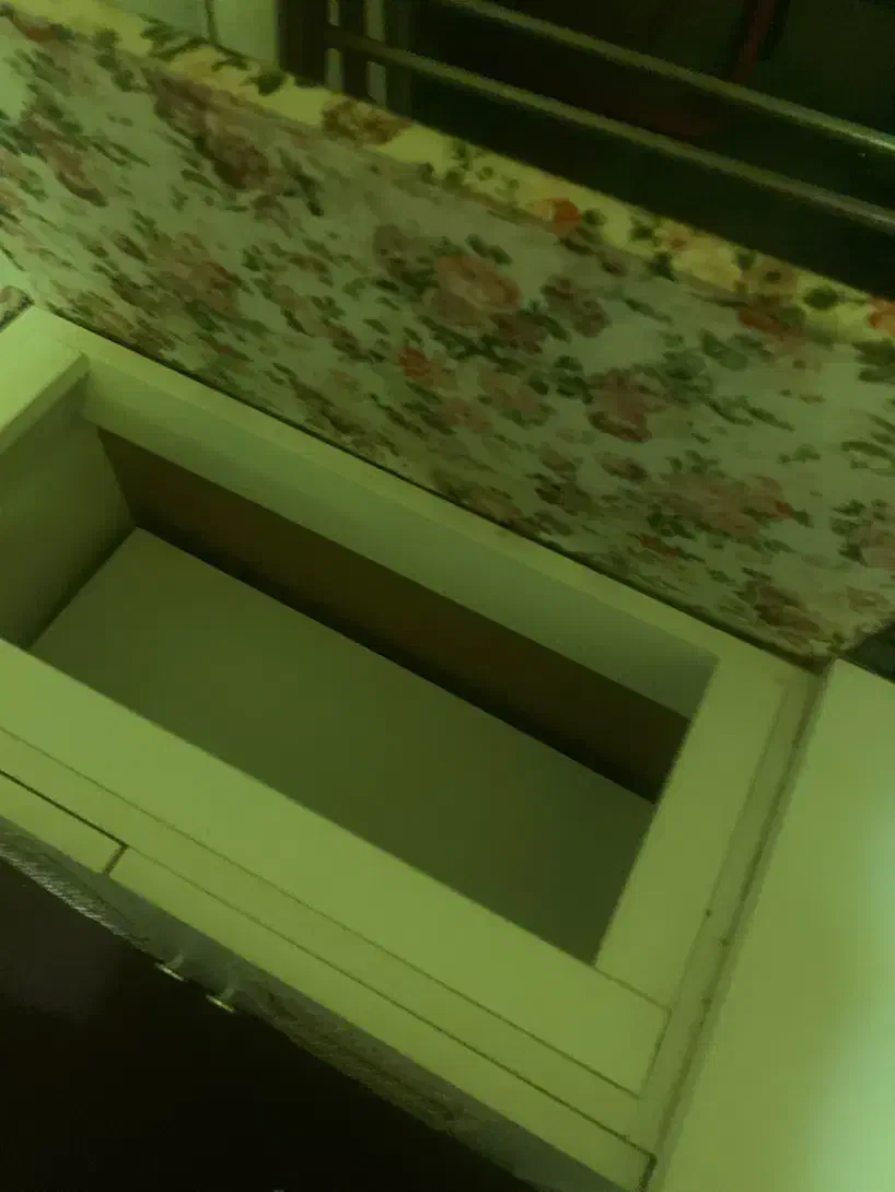 میز اتو و چرخ خیاطی با صندلی|اتو و لوازم اتو|زنجان, |دیوار