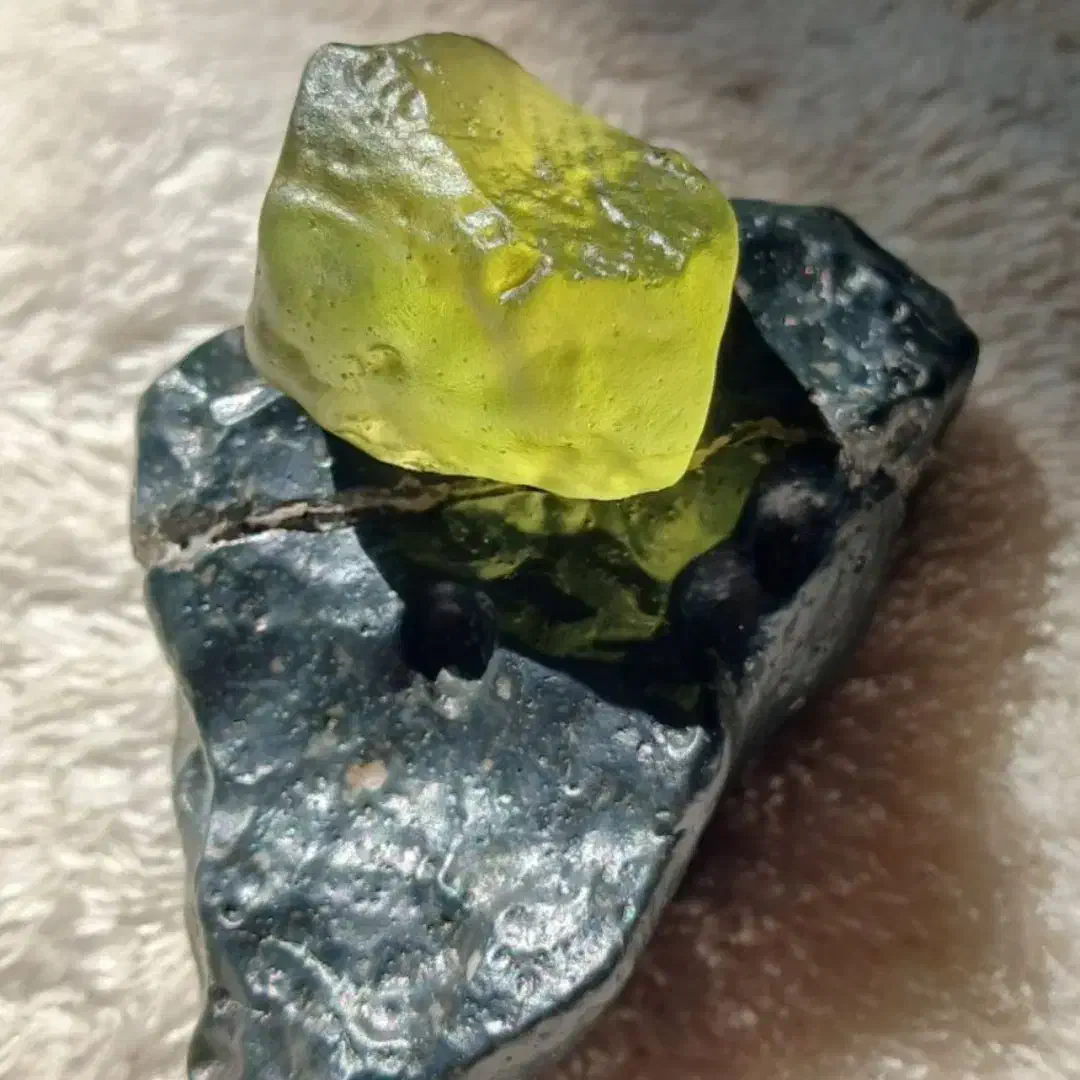 لونار فلدسپاتی بازالت|کلکسیون اشیاء عتیقه|تهران, اکباتان|دیوار