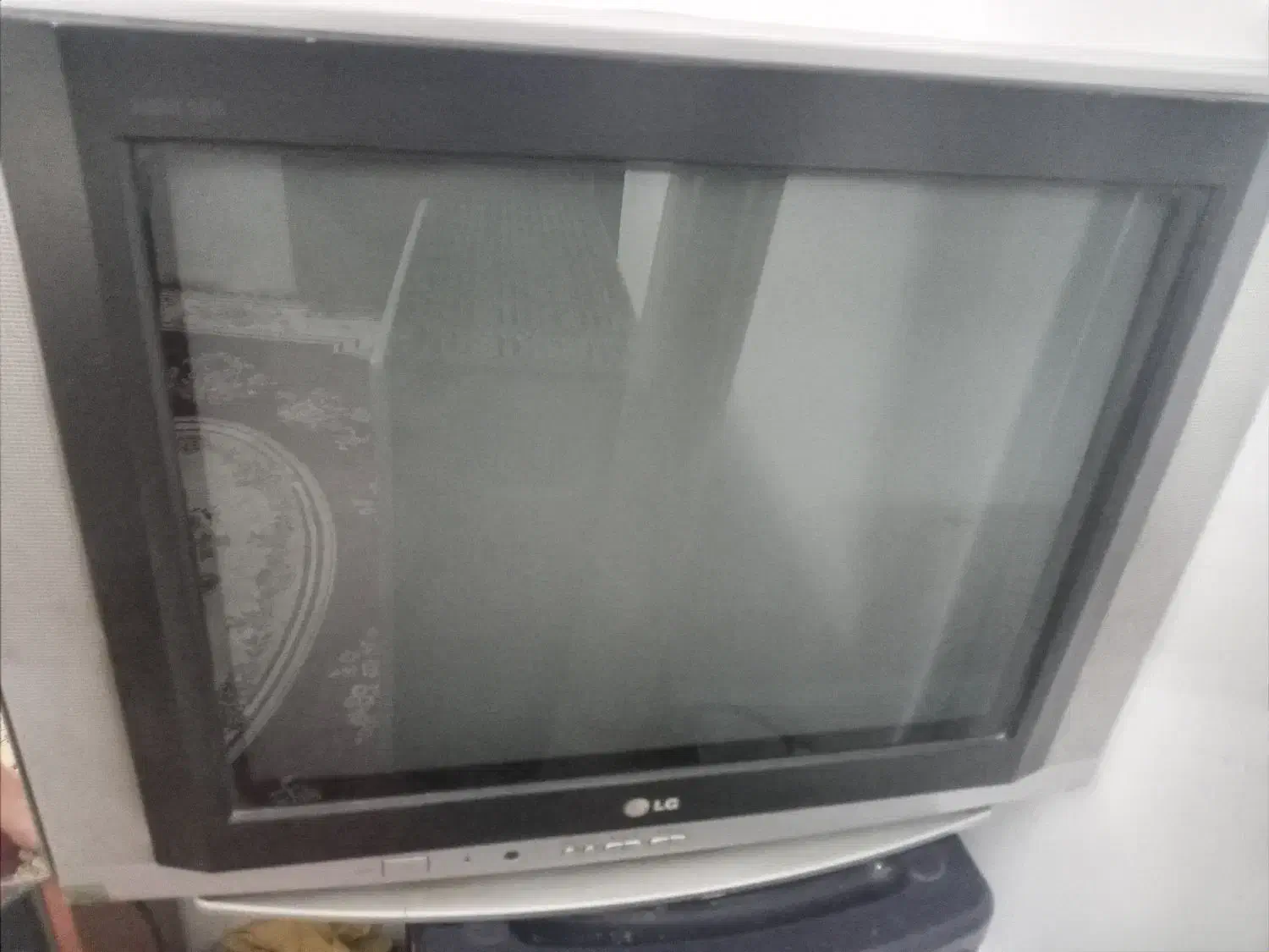 تلوزین۲۱ اینچ ال جی|تلویزیون و پروژکتور|طرقبه, |دیوار