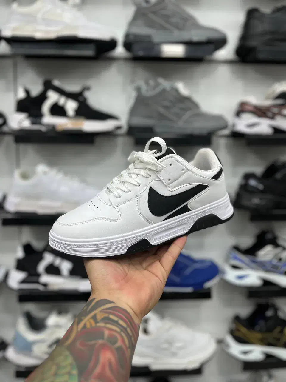 کفش نایک مردانه عمده با تنوع سایز و رنگ|کیف، کفش، کمربند|اسلام‌شهر, شهرک توحید|دیوار