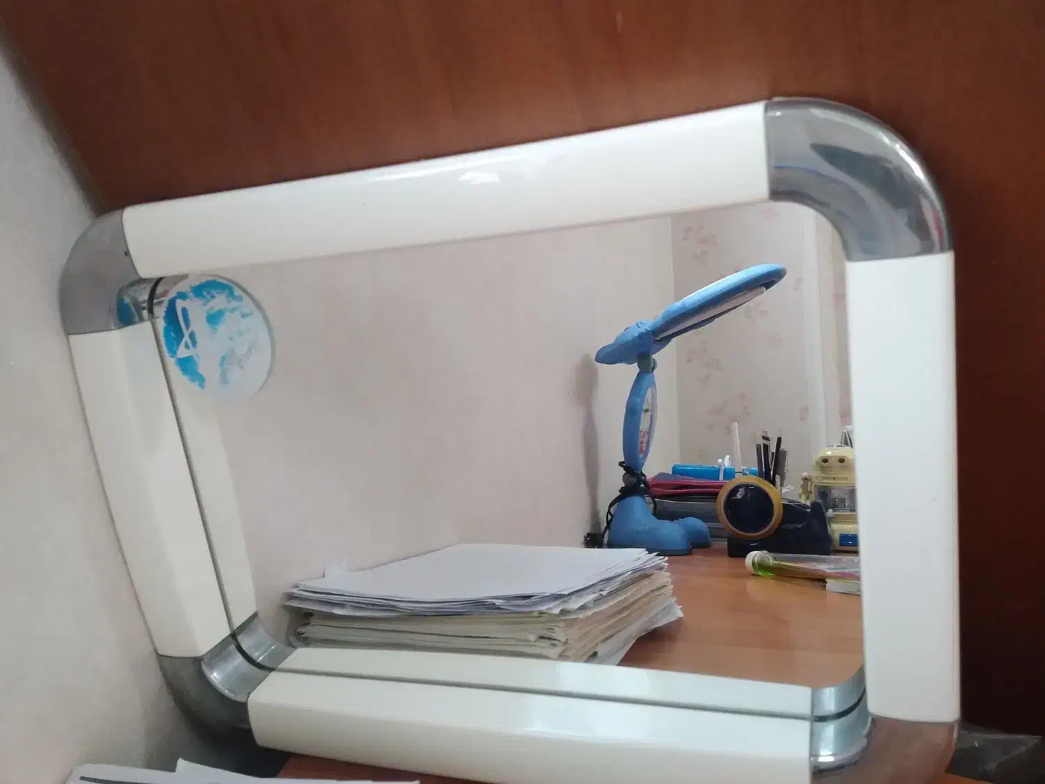 آینه در حد نو|آینه|شاهرود, |دیوار