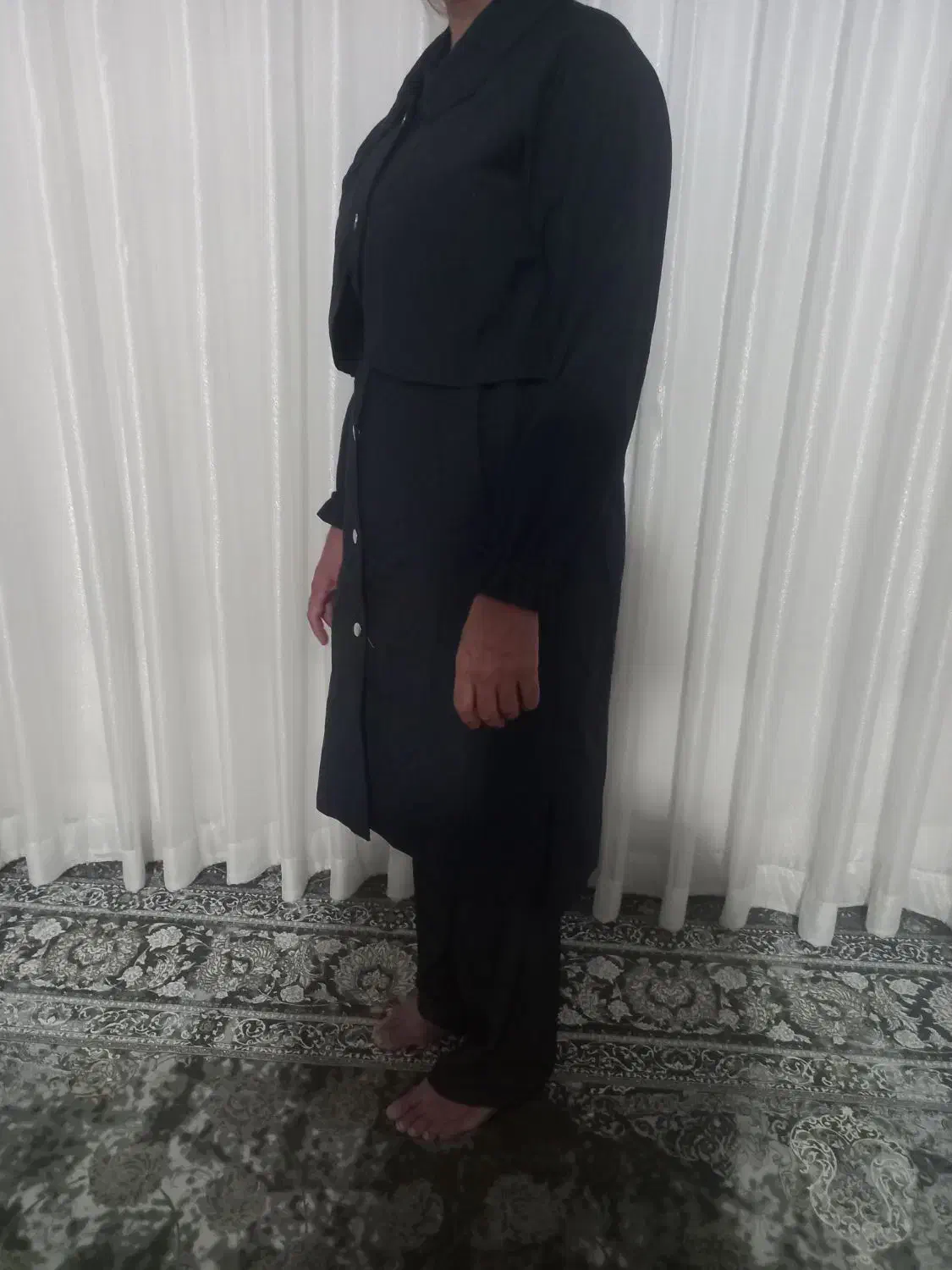 مانتو وبارونی پالتو|لباس|نیشابور, سرآب کوشک|دیوار