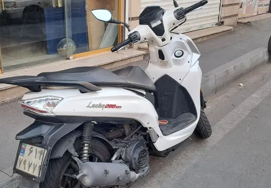 لاکی ۲۰۰|موتورسیکلت|تهران, چهارصد دستگاه|دیوار