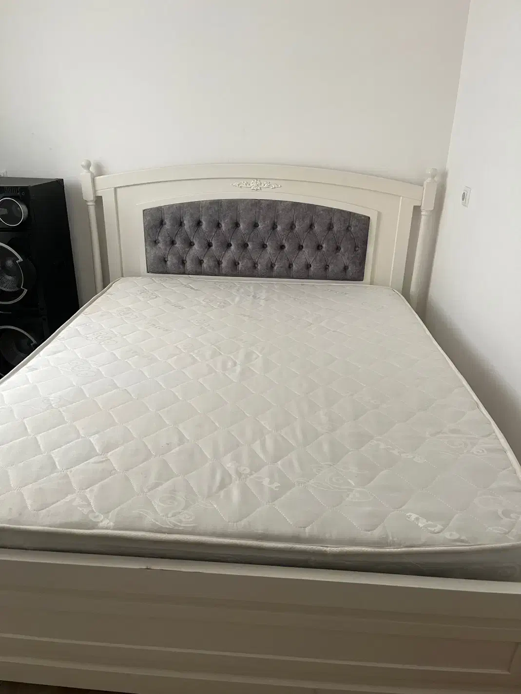 خوشخواب دونفره همراه باتشک|تخت و سرویس خواب|ساری, |دیوار