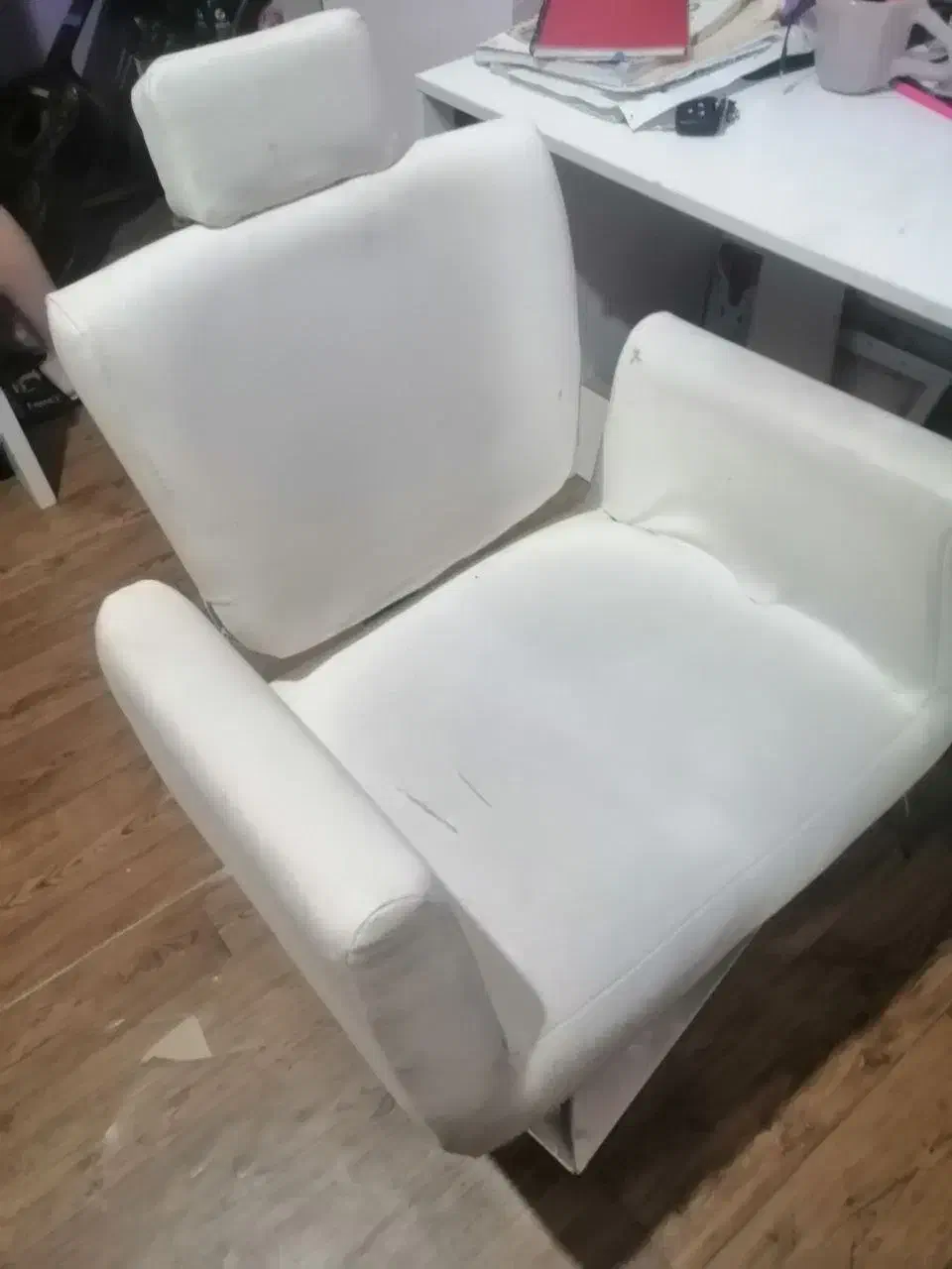 اینه و صندلی|آینه|بابل, |دیوار