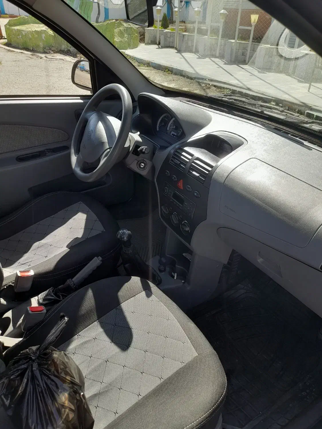 تیبا ۹۸|خودرو سواری و وانت|بروجرد, |دیوار