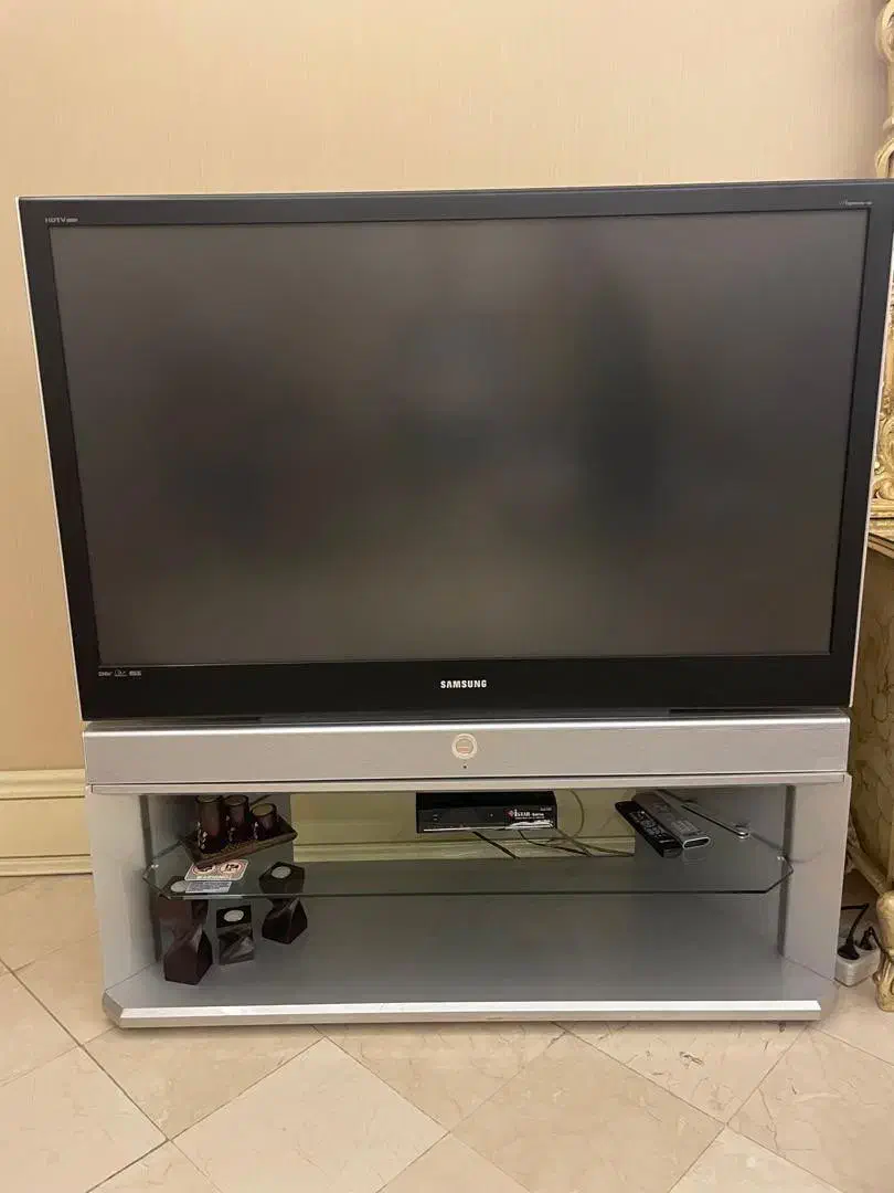 تلویزیون Samsung با سایز 52اینچ|تلویزیون و پروژکتور|تهران, فرمانیه|دیوار