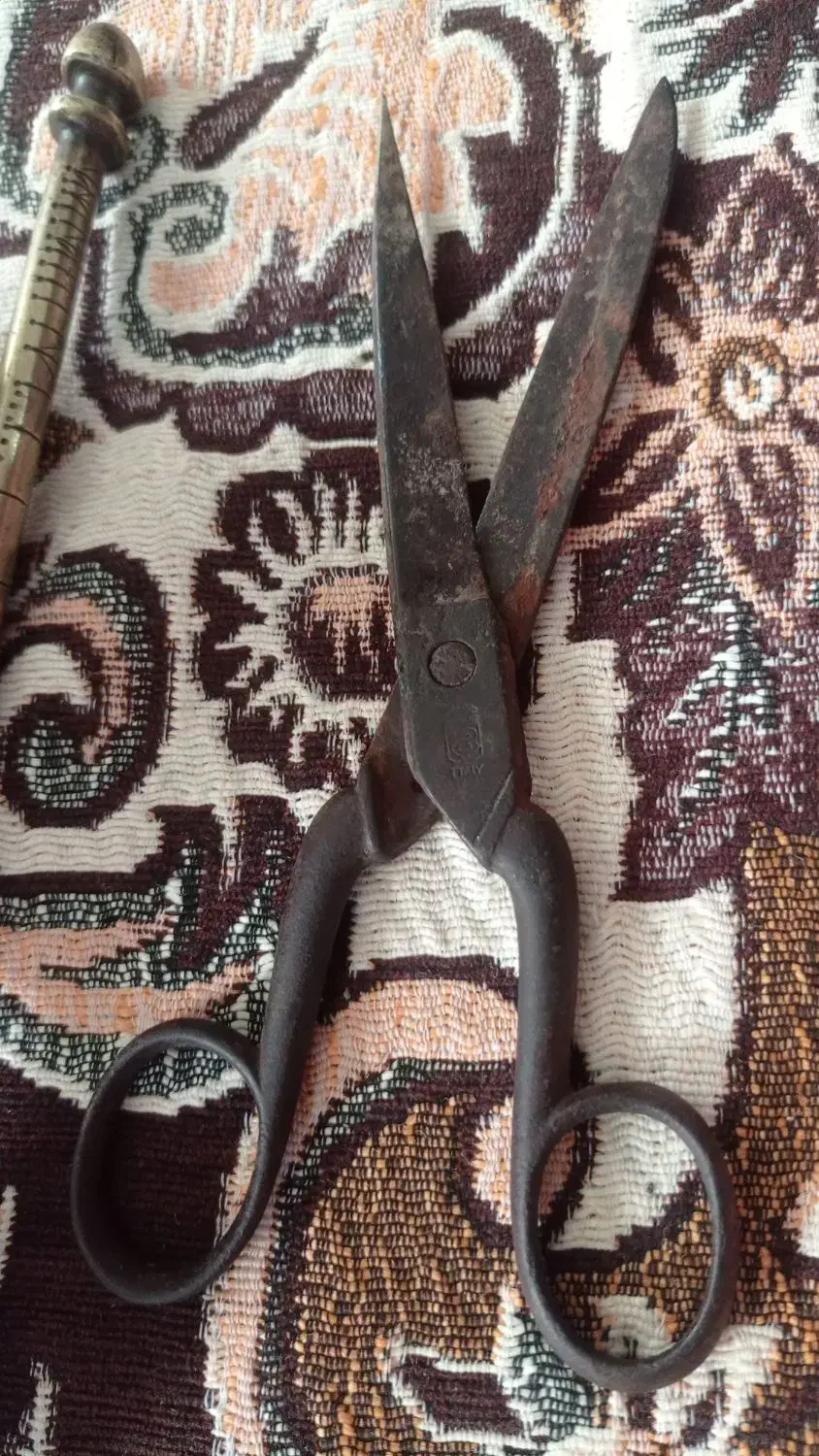 کوزه قدیمی|کلکسیون اشیاء عتیقه|لاهیجان, بوجایه|دیوار