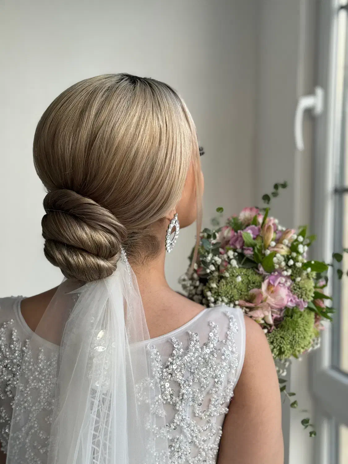 استخدام نیروی متخصص در سالن زیبایی گلناز احترامی|استخدام درمانی، زیبایی، بهداشتی|لاهیجان, مهرگان|دیوار