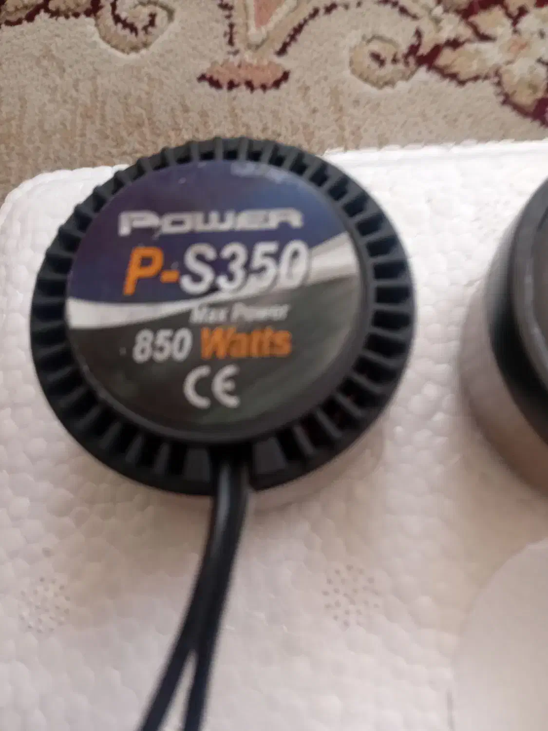 تی یو تر. یک جفت|صوتی و تصویری|سهند, |دیوار