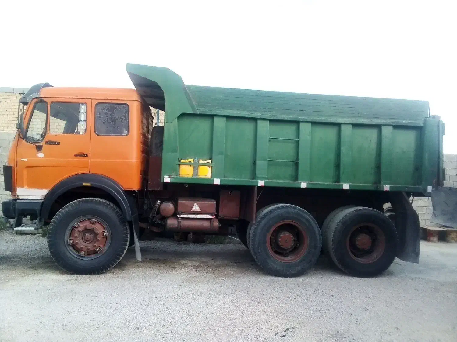 کمپرسی بنزهشت سیلندر دهچرخ  معاوضه با لودر|خودرو سنگین|زبرخان, |دیوار