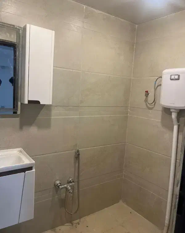 ۷۲ متر /۱۴۰۴ نیمه تجهیز/شهرک بهشتی|فروش آپارتمان|همدان, |دیوار