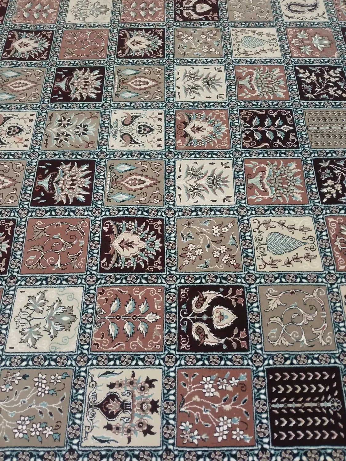 قالی سلیمان تراکم ۵۰۰ شانه تراکم ۱۰۰۰|فرش|بروجن, |دیوار