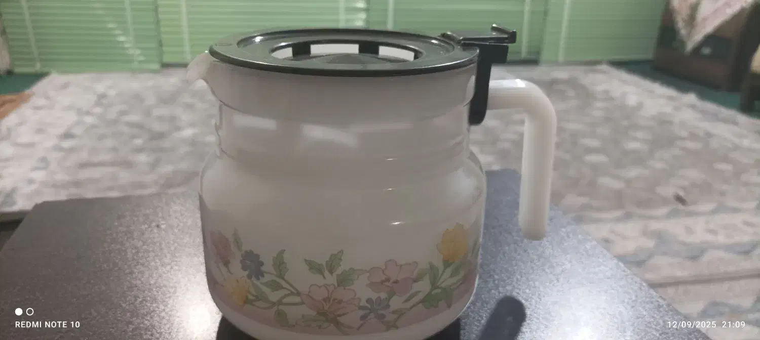 قوری ارکوپال فرانسوی و قدیمی|ظروف سرو و پذیرایی|اصفهان, قهجاورستان|دیوار