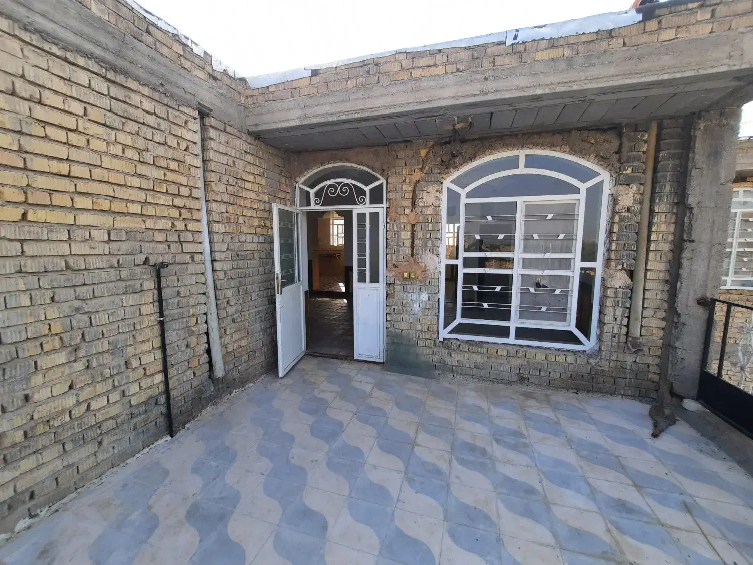 رهن و اجاره منزل مسکونی ۲ خواب تخلیه روستای سنجانک|اجارهٔ خانه و ویلا|شیراز, کوشک بیدک|دیوار