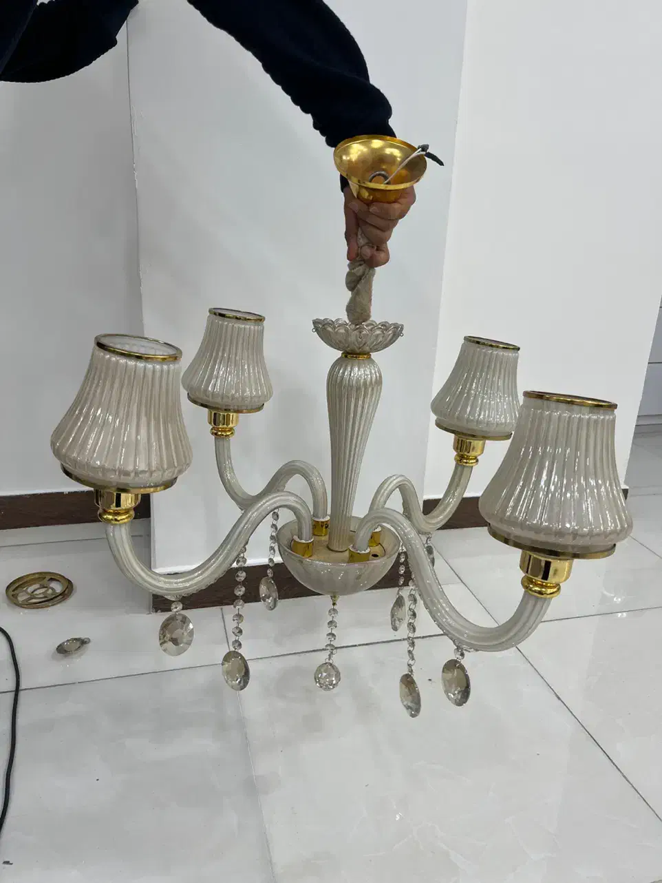 ۲ عدد لوستر ۴ شاخه - 1 عدد لوستر دیواری ست۲ عدد|لوستر و چراغ آویز|فردیس, شهرک سپاه|دیوار