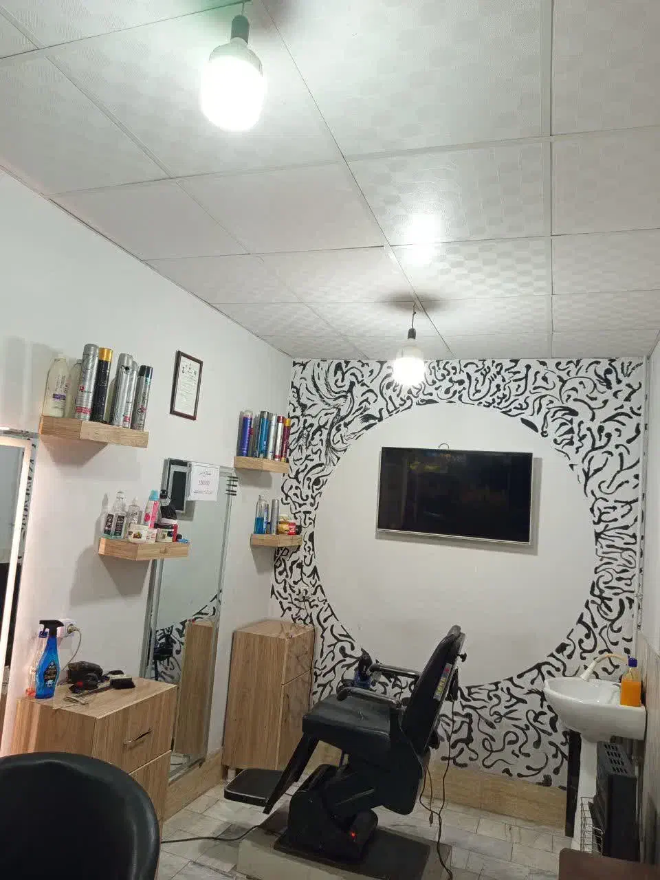 فروش لوازم آرایشگاه مردانه|آرایشگاه و سالن‌های زیبایی|مشهد, هفت تیر (نه دره)|دیوار