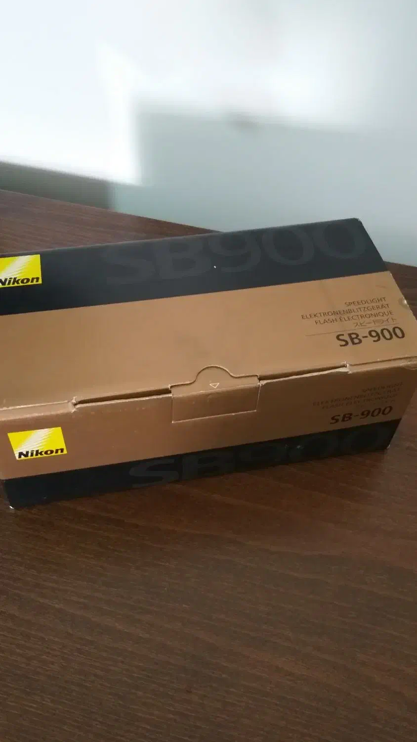 فروش فلاش ژاپنی  sb 900  nikon|دوربین عکاسی و فیلم‌برداری|تهران, تهرانپارس غربی|دیوار