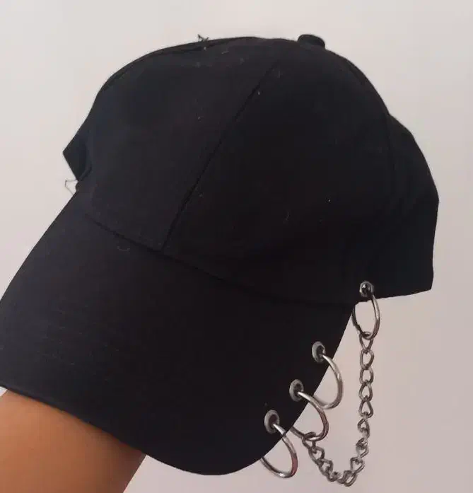 کلاه حلقه دار|لباس|همدان, |دیوار