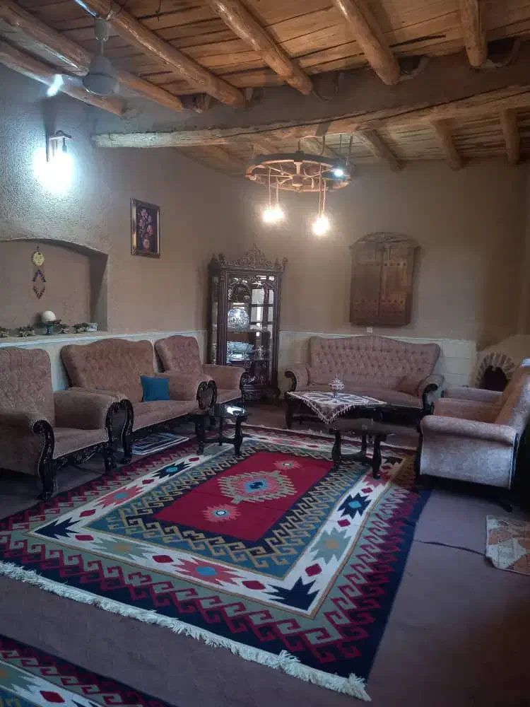 خانه سنتی/ متریال متفاوت از عرف ساختمان سازی مدرن|فروش خانه و ویلا|سلفچگان, |دیوار