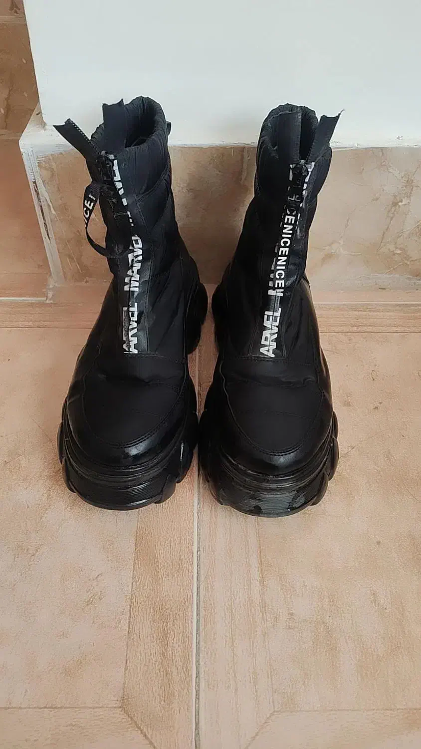 بوت خارجی کاپشن با کیف ست|کیف، کفش، کمربند|سبزوار, توحیدشهر|دیوار