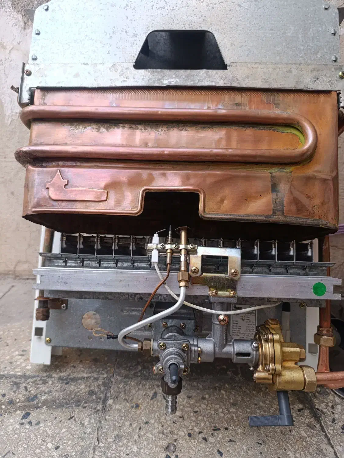 ابگرمکنB3118 بوتان کم فشارهست|آبگرمکن، پکیج، شوفاژ|تهران, مسعودیه|دیوار