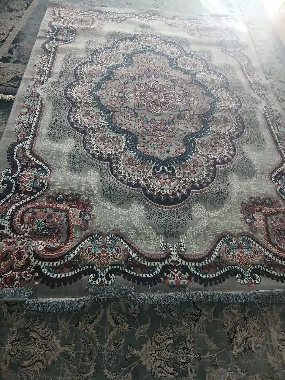 فرش ۶متری|فرش|مشهد, عامل|دیوار