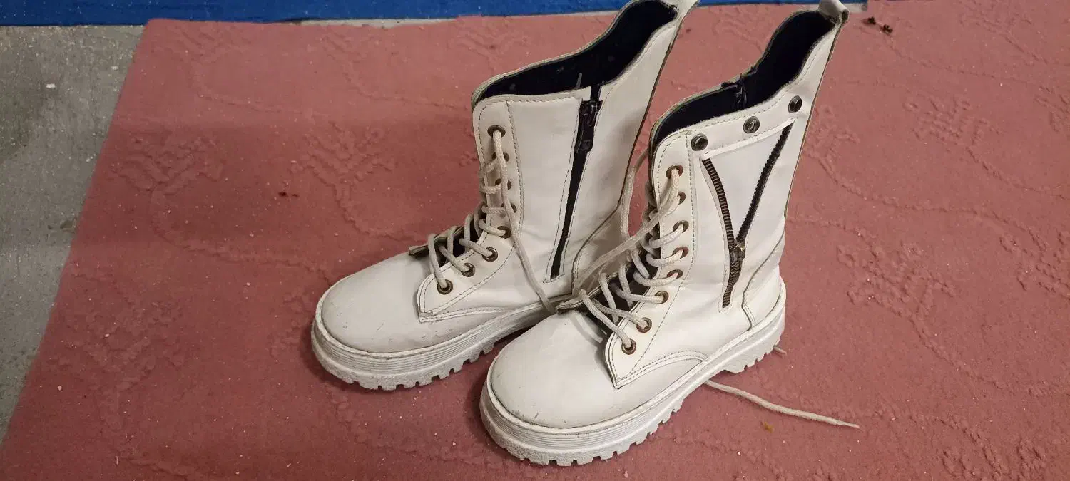 پوتین دخترانه فقط ۱۵۰|کیف، کفش، کمربند|تربت جام, حافظ|دیوار