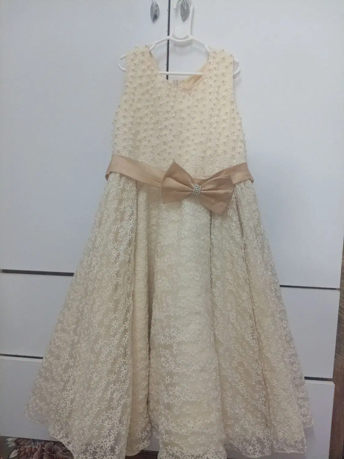 لباس عروس|لباس|تربت‌حیدریه, بهشت عسکری|دیوار