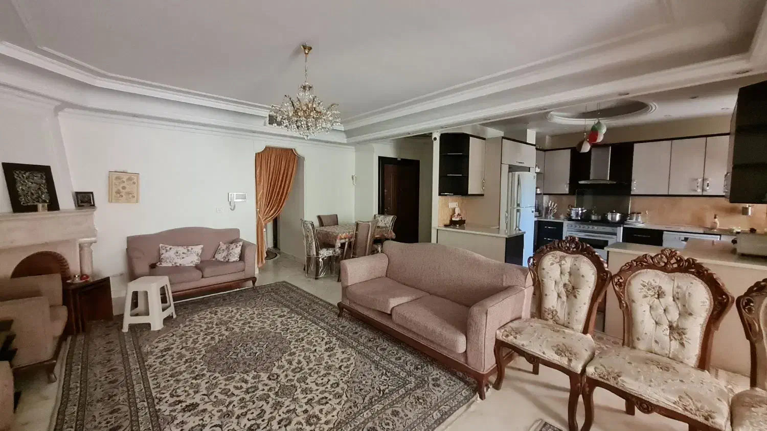 آپارتمان۱۱۸ متری/خیابان ایران/سه خواب/تک واحدی|فروش آپارتمان|تهران, ایران|دیوار