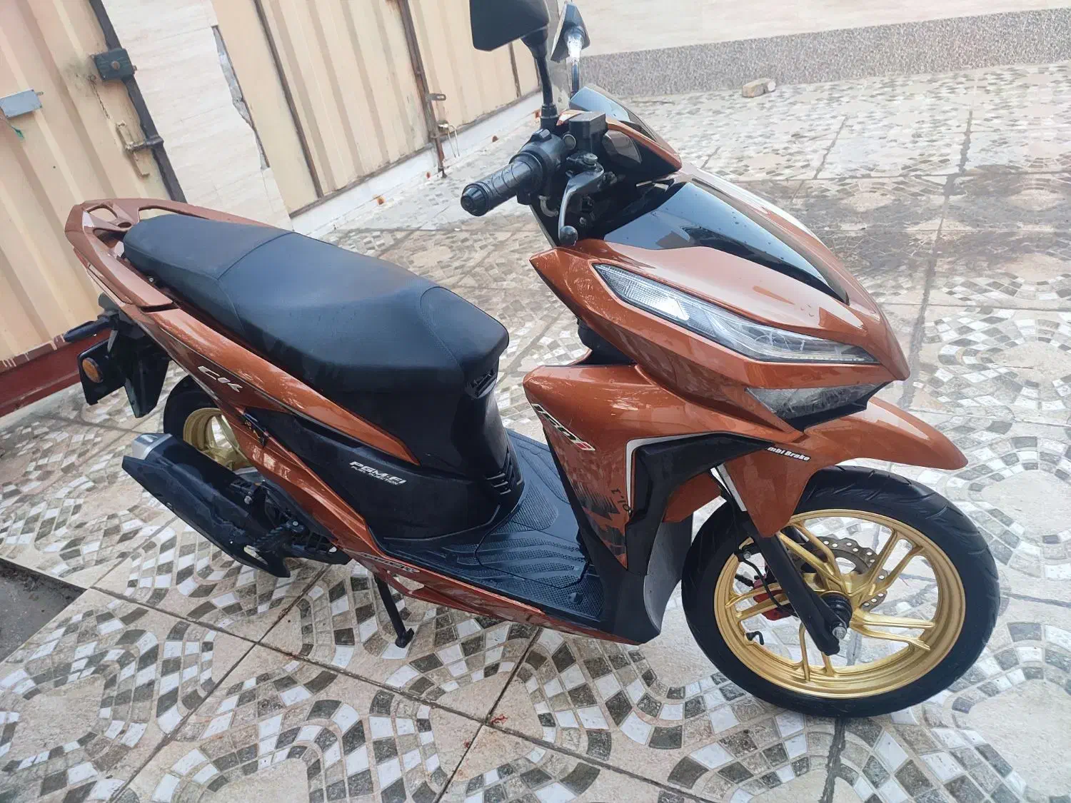 کلیک در حد صفر|موتورسیکلت|بندر کنگان, |دیوار