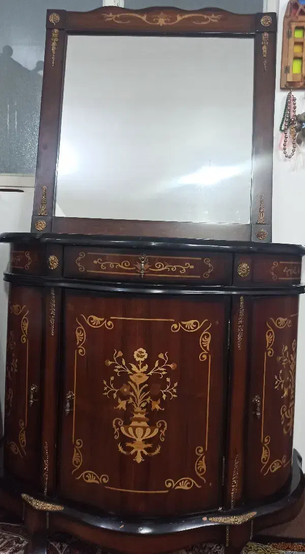 میز کنسول و آینه|بوفه، ویترین، کنسول|قم, شاد قلی|دیوار