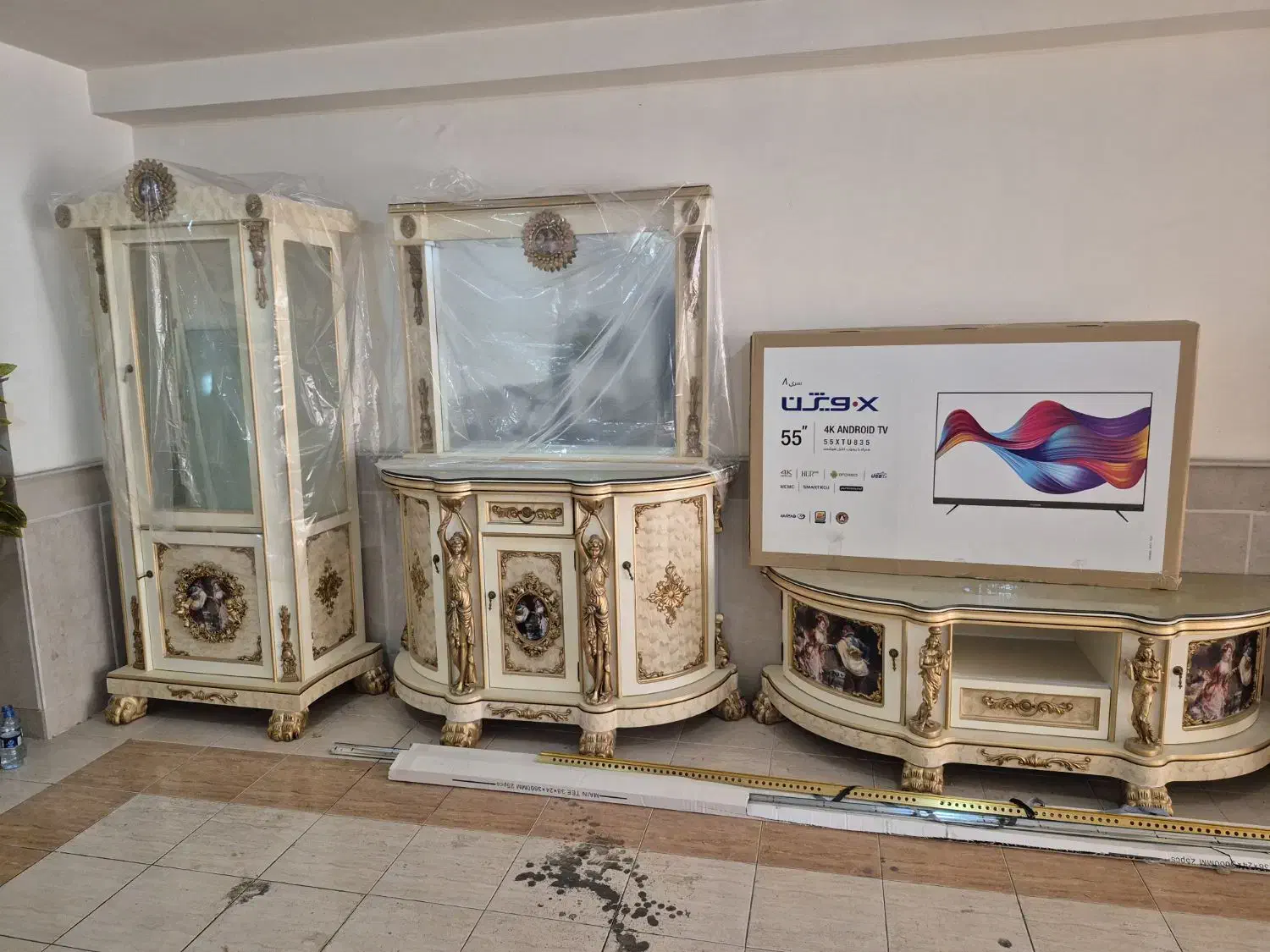 کنسول.  میز تلویزیون    بوفه|بوفه، ویترین، کنسول|تبریز, |دیوار