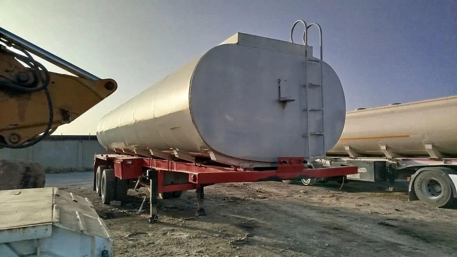 اجاره تانکر سوخت دو محور 33 هزار لیتری سرپل ذهاب|خودرو سنگین|سرپل ذهاب, |دیوار