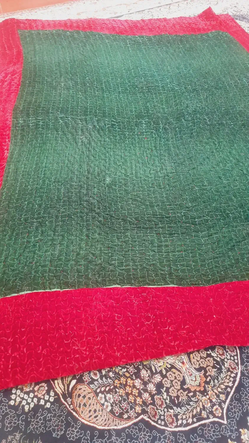 لحاف جهیزیه بدون استفاده در حد نو|رختخواب، بالش، پتو|زاهدان, |دیوار