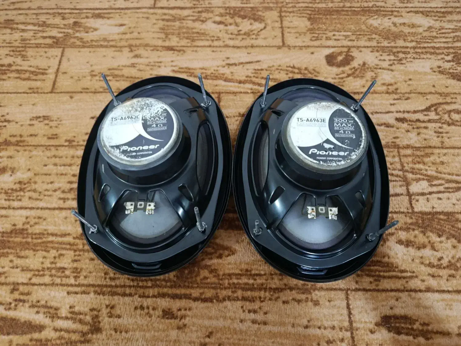 باند پایونیر و مارشال|سیستم صوتی خانگی|رباط‌کریم, رباط‌کریم|دیوار