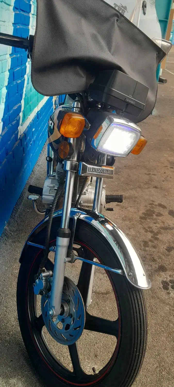 هوندا ۲۰۰ ۴۰۱ کاربرات|موتورسیکلت|تهران, شهرک فردوس (حسینی)|دیوار