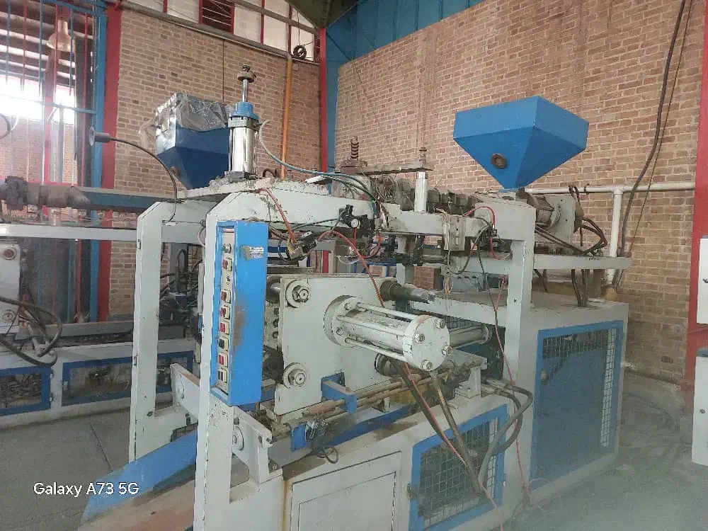 بادی ۴لیتری با۲۰ لیتری|ماشین‌آلات صنعتی|پاکدشت, پارچین|دیوار