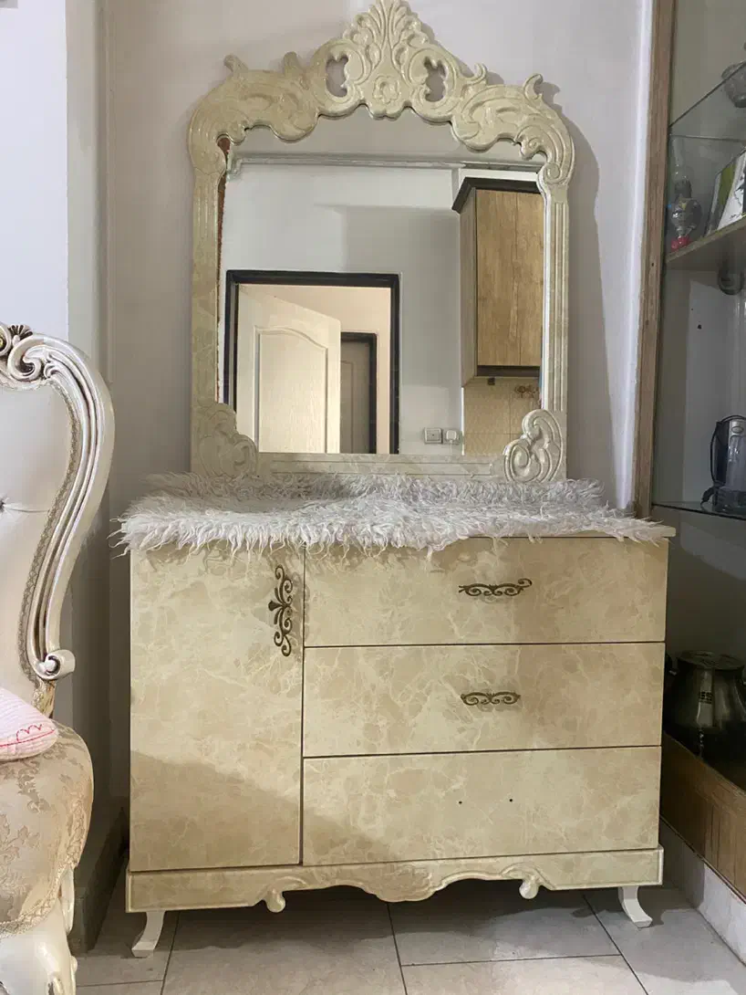 سرویس خواب|تخت و سرویس خواب|قرچک, میرزائی جنوبی|دیوار