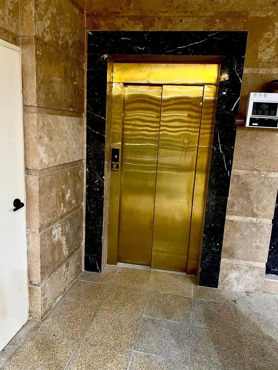 فروش آپارتمان دو‌خوابه سایت هنگام پیامبراعظم|فروش آپارتمان|بندرعباس, |دیوار